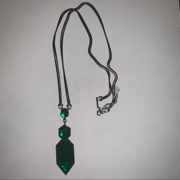 Kendra Scott Emerald necklace - Picture 1 of 2